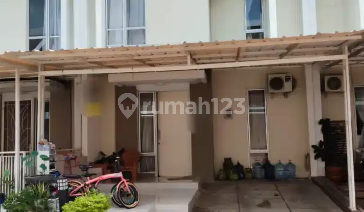 Rumah 2 lantai 3 kamar hadap utara di Carillo