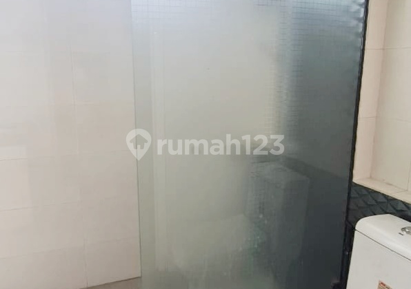 Rumah Hook 2 Lantai 2 Kamar Hadap Utara di Samara 2