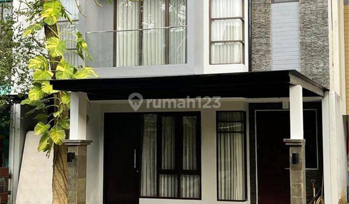 Rumah 2 Lantai 3+1 Kamar Lokasi Strategis di Foresta 1