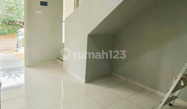 2-story house 3+1 rooms facing northwest in Graha Raya 2