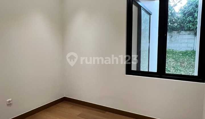 Rumah Baru 2 Lantai 4 Kamar Hadap Utara di Vanya Park 2