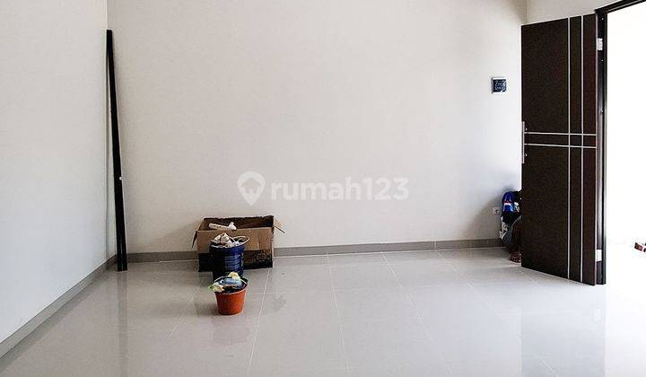 Rumah Baru 2 Lantai 4 Kamar di Regency Melati Mas 2