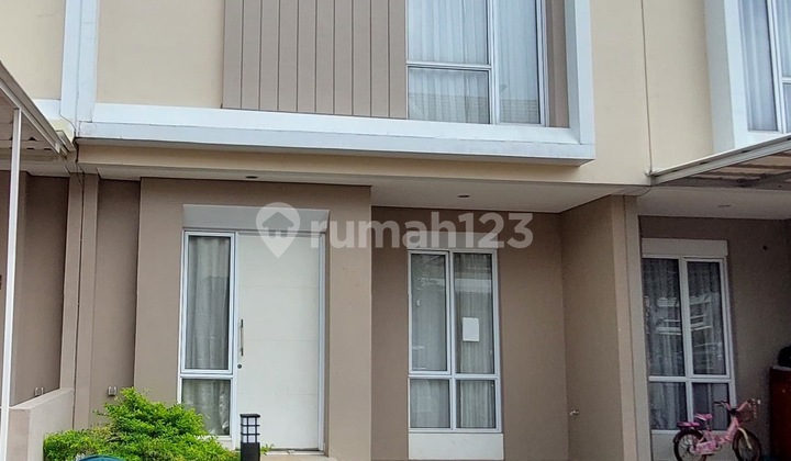 Rumah 2 lantai 2 kamar hadap selatan di Amarillo