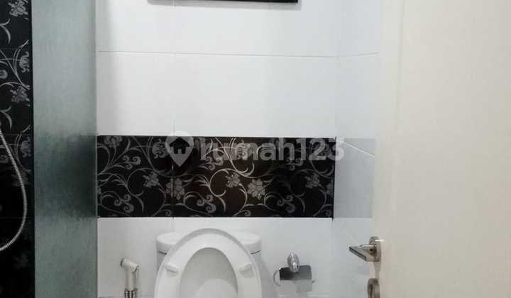 A 2-story house with 3+1 north-facing rooms in Lavender. A 2-story house with 3+1 north-facing rooms in Lavender.