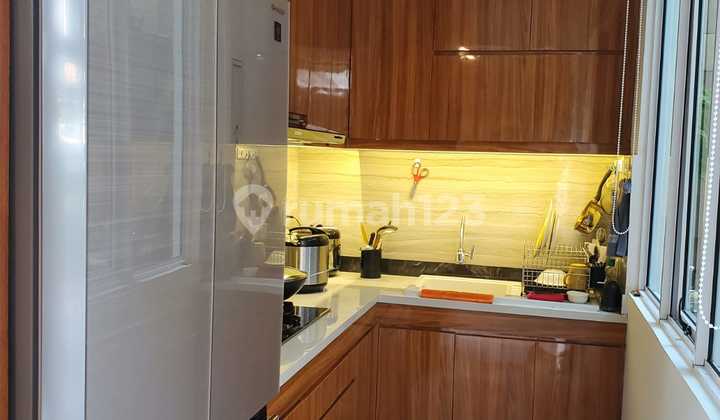 2-Storey Hook House with 4+1 Bedrooms, South Facing in Suvarna Sutera 2