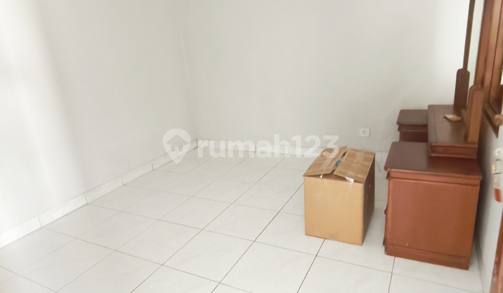 Rumah 1 Lantai 3+1 Kamar Hadap Utara di Sutera Harmoni 2