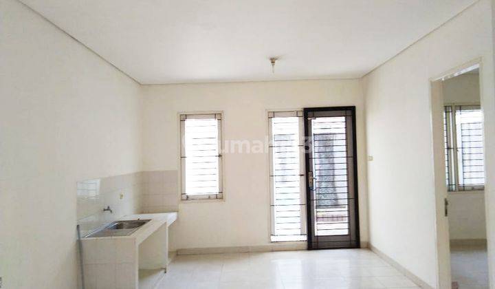 Rumah 1,5 lantai 2 kamar nonfurnished di Neo Catalonia 2