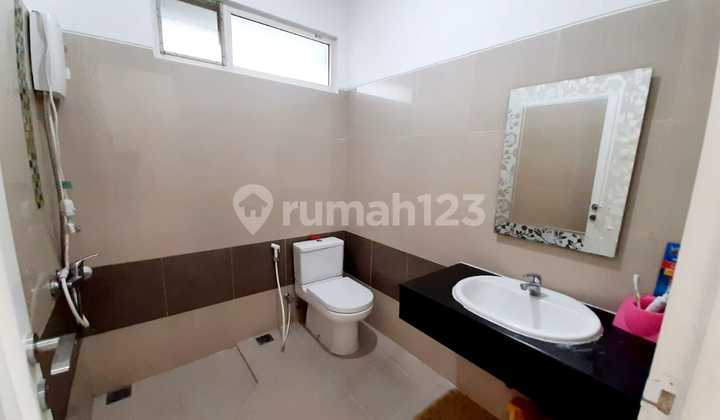 2-story house with 4+1 bedrooms facing southwest in Grisea 2