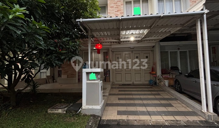 2-story house with 4 south-facing rooms near Mitra Keluarga in Edison