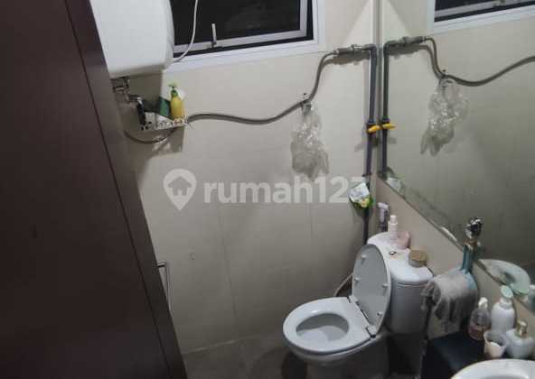 Rumah 2 lantai 3+1 kamar hadap selatan di Premiere Park 2