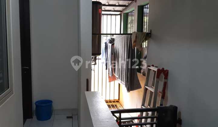 Rumah 2 Lantai 5 Kamar Full Furnished di Foresta 2
