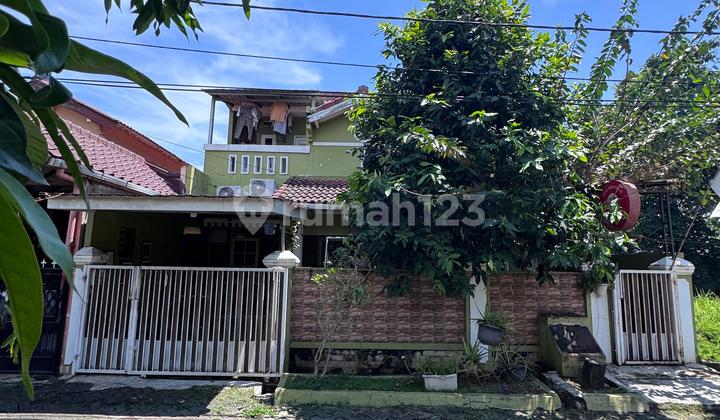 Rumah 2 lantai 5 kamar dekat tol di Graha Raya Rumah 2 lantai 5 kamar dekat tol di Graha Raya