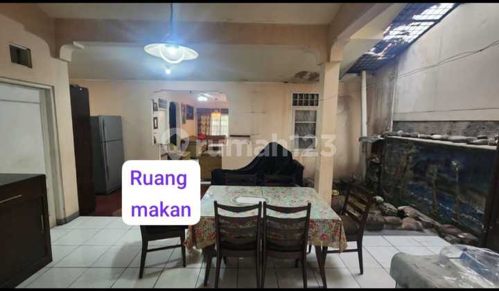 Rumah 1 lantai 3 kamar hadap selatan di Griya Loka 2