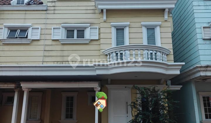 Rumah 3 lantai 3+1 kamar siap huni di Montana Village