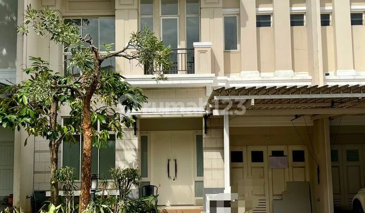 Rumah 2 lantai 4+1 kamar hadap barat daya di Pelican