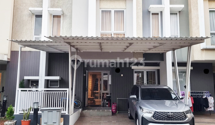 Rumah 2 Lantai 4+1 Kamar Hadap Utara Furnished di Rossini