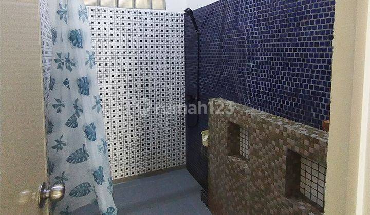 Rumah 2 Lantai 3+1 Kamar Semi Furnished di Banjar Wijaya 2