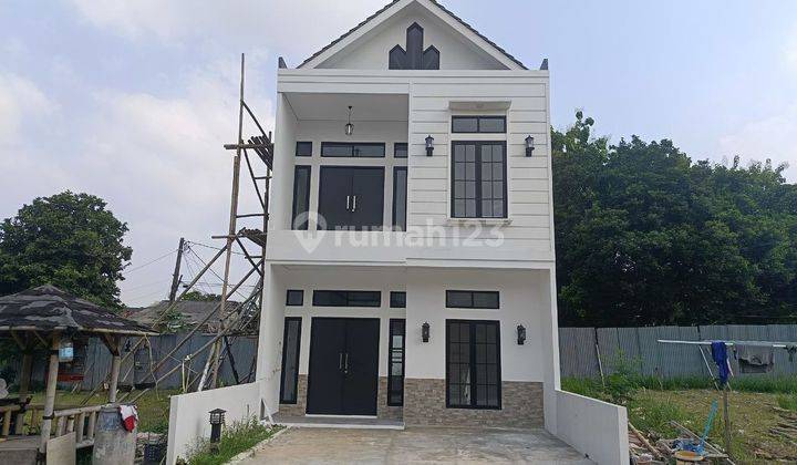 Rumah Dijual di Bekasi Kota,2 Lantai Dekat Tol Jatiasih 2