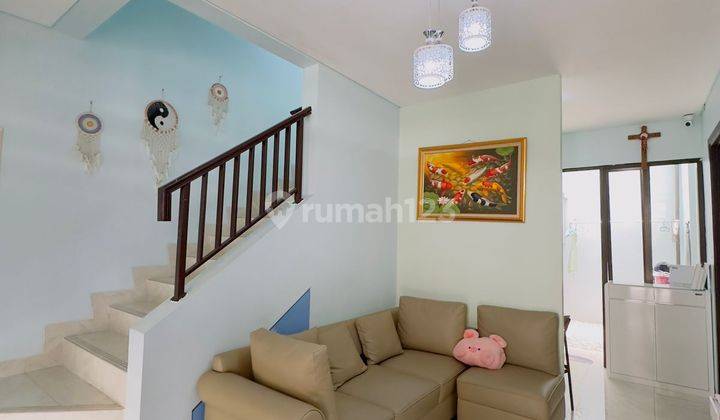 Rumah Cakep Furnished Dekat Tol Siap Huni di Lavon Enchanta 2