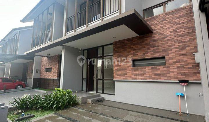 Rumah Baru 2 Lantai Luas Rapi Include Ac di Dakota Suvarna Sutera 2