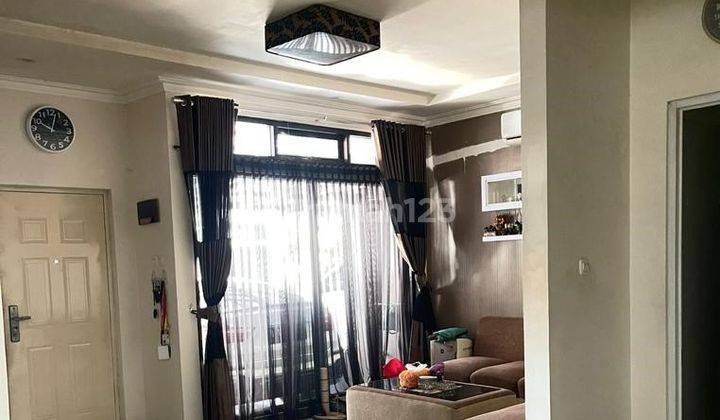 Rumah Nyaman 2 Lantai Siap Huni Dekat Pintu Tol di Cinere Depok  1