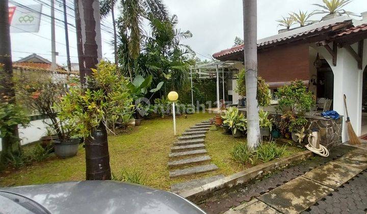 Rumah Bagus Siap Huni 2 Lantai Dengan Halaman Luas di Ciputat 2