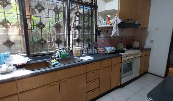 Rumah 2 Lt Didepan Taman Di Perumahan Elite Villa Cinere Mas 2