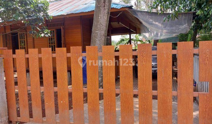 Tanah Dengan Rumah Kayu Cantik, Di Dekat Perumahan Graha Cinere 2