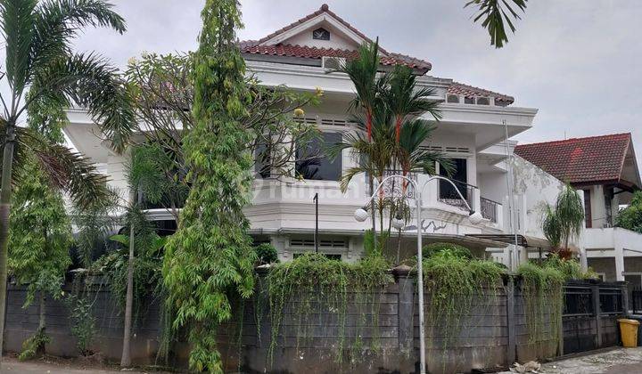 Rumah 2 Lantai Siap Huni Dengan Ceiling Tinggi di Ragunan Jaksel  2