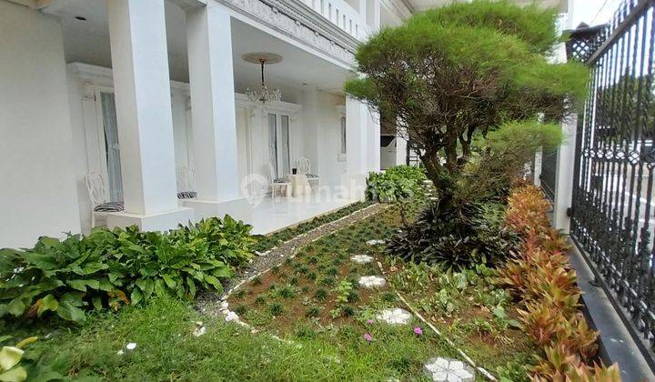 Rumah Mewah 2 Lantai Dengan Private Pool di Cinere  1