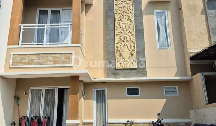 Dijual Rumah Nyaman 2 Lantai dengan Halaman Belakang, di Kawasan Grand Depok City 2