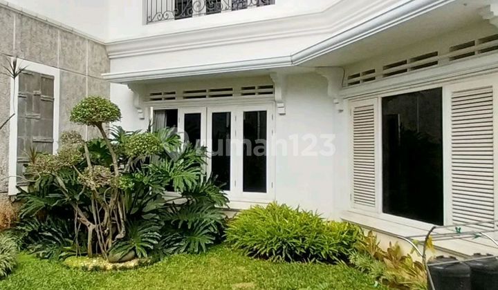 Rumah 2 Lantai Siap Huni Dengan Ceiling Tinggi di Ragunan Jaksel Rumah 2 Lantai Siap Huni Dengan Ceiling Tinggi di Ragunan Jaksel