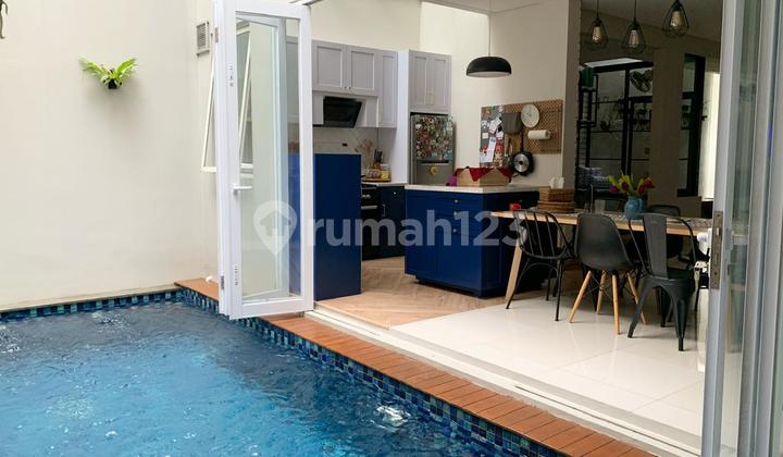 Rumah 2 Lantai Dg Swimming Pool di Area Exclusive Serenia Hills