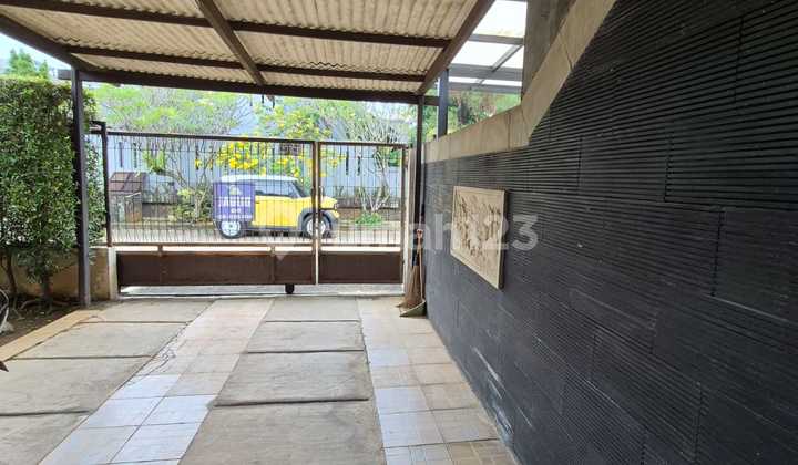 For Sale 1-Story Move-In Ready House in the Comfortable Graha Cinere Housing Complex 2