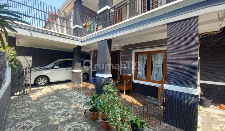 For Sale Rumah Mewah 2 Lantai Furnish Siap Huni Lokasi Strategis 1