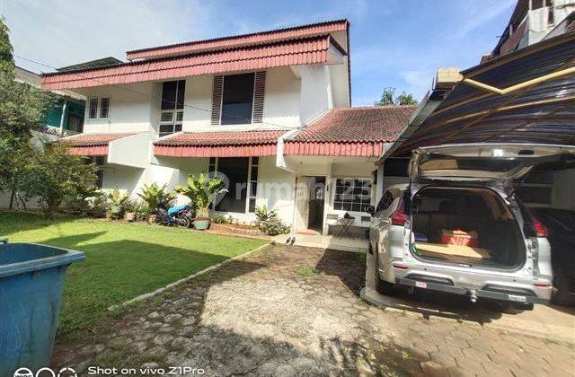 Dijual Rumah Lawas Dan Luas Siap Huni di Meruya Kembangan Jakbar 1