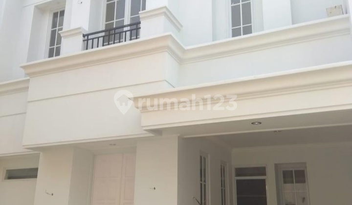 Rumah cluster mewah 2 lantai dibuaran klender Duren sawit