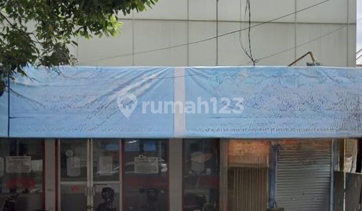 Strategic ready-to-occupy shophouse in Cipinang, Rawamangun, Pulogadung, East Jakarta. Strategic ready-to-occupy shophouse in Cipinang, Rawamangun, Pulogadung, East Jakarta.