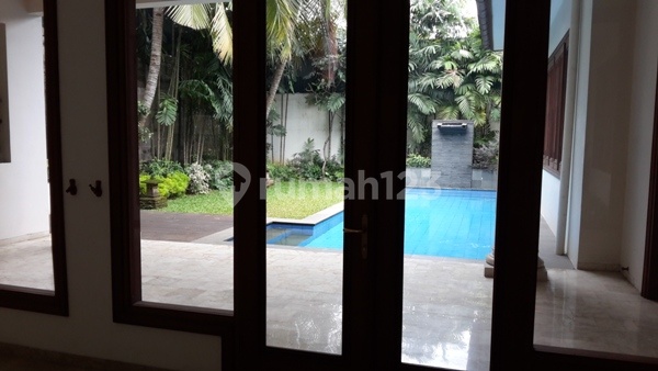 Tanah dibawah harga pasar bonus 2 unit rumah dicipete utara jaksel