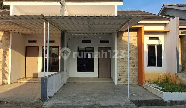 Rumah siap huni dp 0% ditambun karang satria bekasi jawabarat