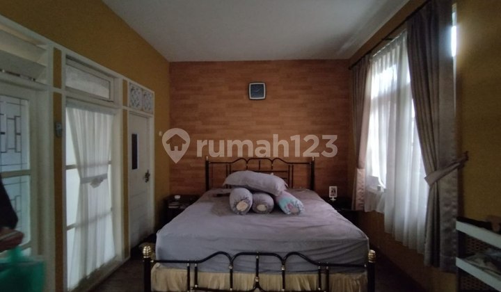 House for sale, almost new, near Kalimalang inspection road, Cipinang Melayu, East Jakarta.