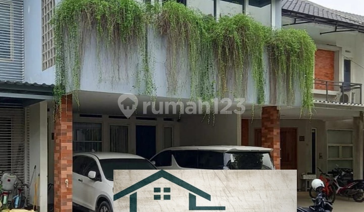 Rumah 2 lantai siap huni digreenpark jatiwarna bekasi kota