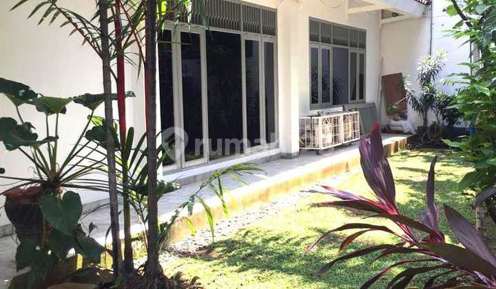 Dijual Rumah Kokoh dan Rapi Dekat Rasuna Said dan Gatot Subroto Jaksel