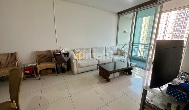 Apartment Central Park Residence 2+1 Br Tower Alaina Lantai Sedang Semi Furnished