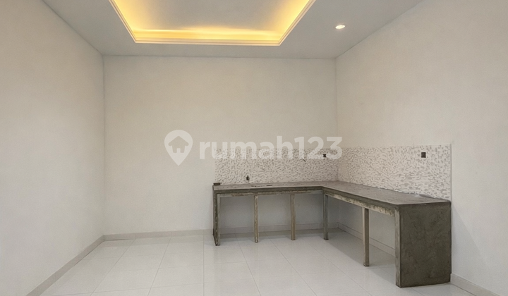 New House Tomang 4 Floors Flood-Free Very Strategic Location 2