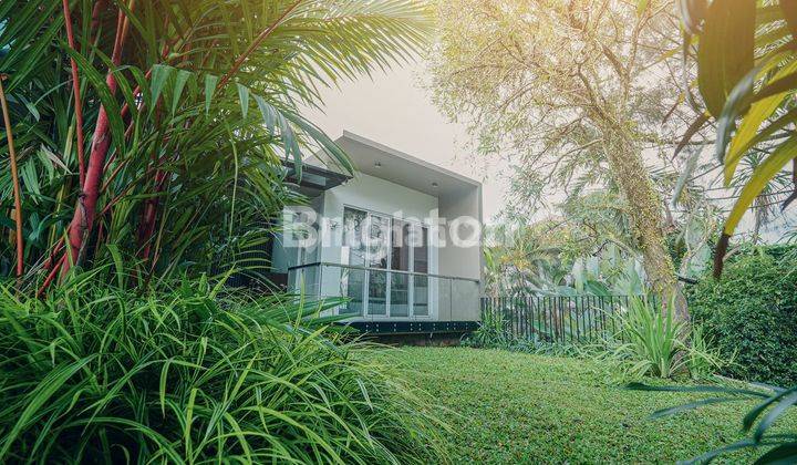 RUMAH DESIGN TROPICAL HOME FULL FURNISHED ELEGANT KAN DISENTUL CITY 2