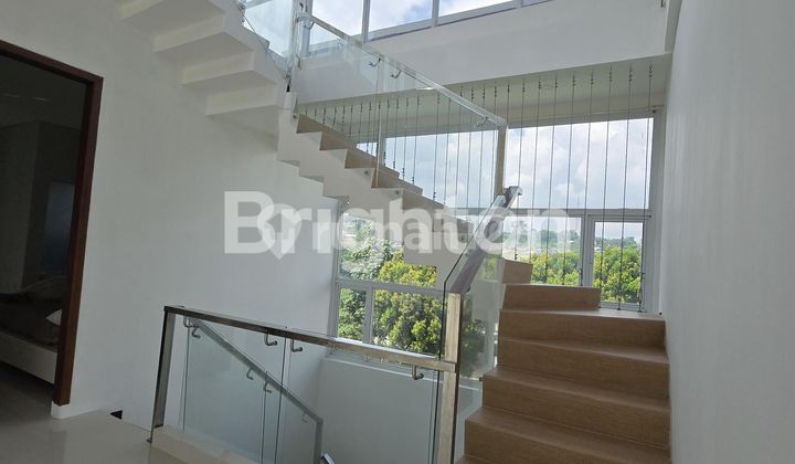 NEW HOUSE STILL FRESH WITH MOUNTAIN VIEW AND ROOFTOP IN SENTUL CITY 2