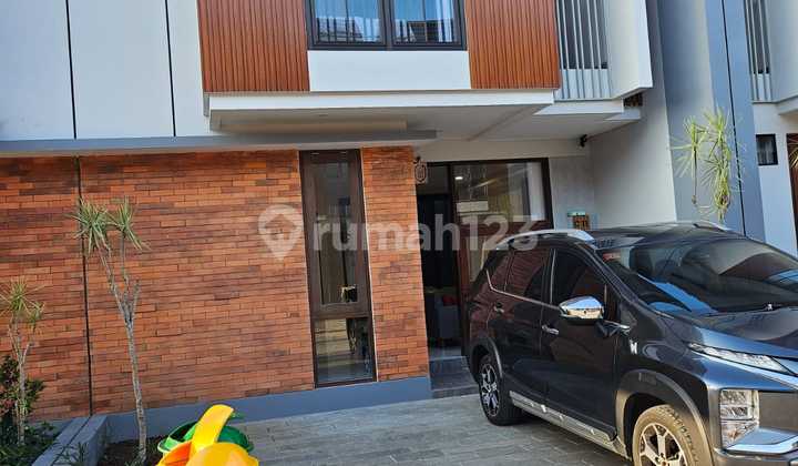 Rumah Mewah 3Kt Full Furnished di Pemogan, Denpasar Selatan Rumah Mewah 3Kt Full Furnished di Pemogan, Denpasar Selatan