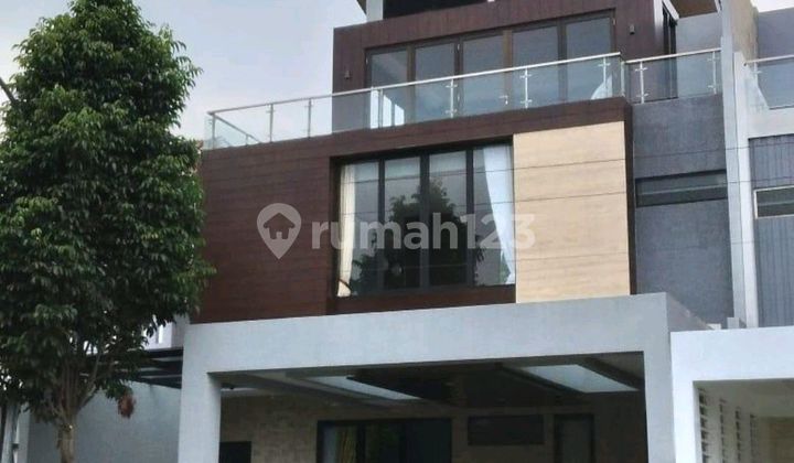 3-Story Fully Furnished House with Mountain View and Private Pool 3-Story Fully Furnished House with Mountain View and Private Pool