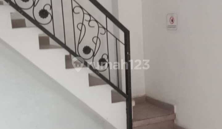 For Rent Strategic Shop House in Waturenggong Ready for Business 2